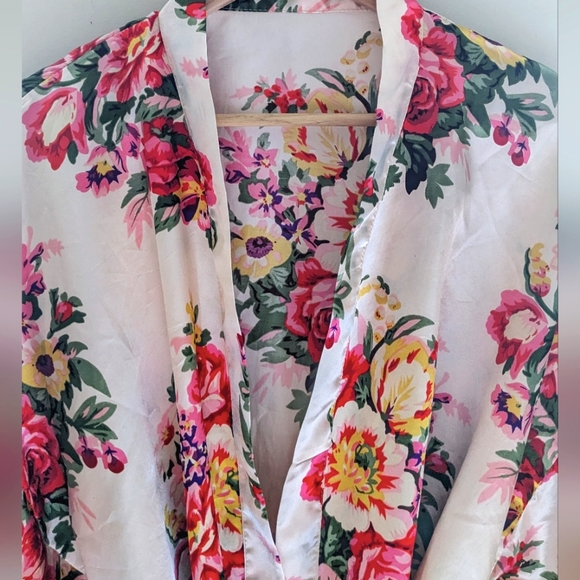 Satin Floral Pink Robe with Tie, OS, Small Medium Large, - Picture 5 of 9